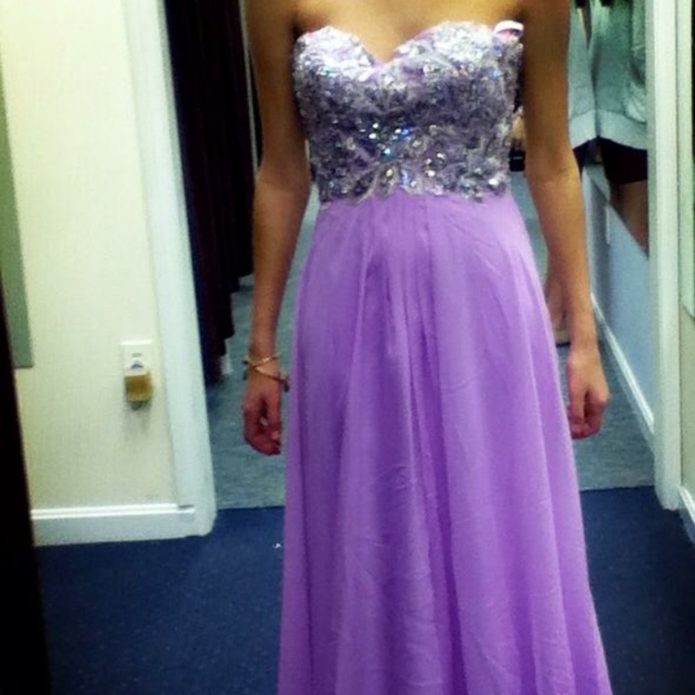 Purple strapless prom dress